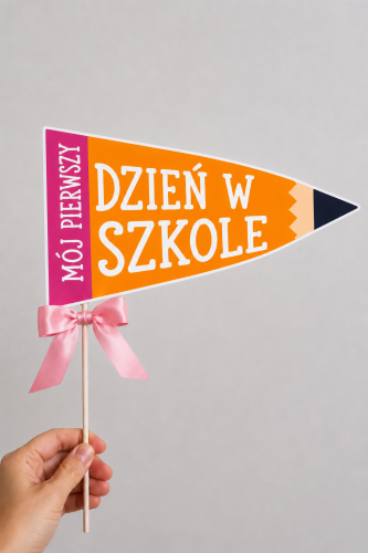 Mój Pierwszy Dzień W....... ( chorągiewki )