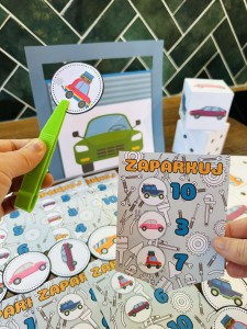 Zaparkuj auta - Ćwiczenia Motoryczne - Dzień Chłopaka 